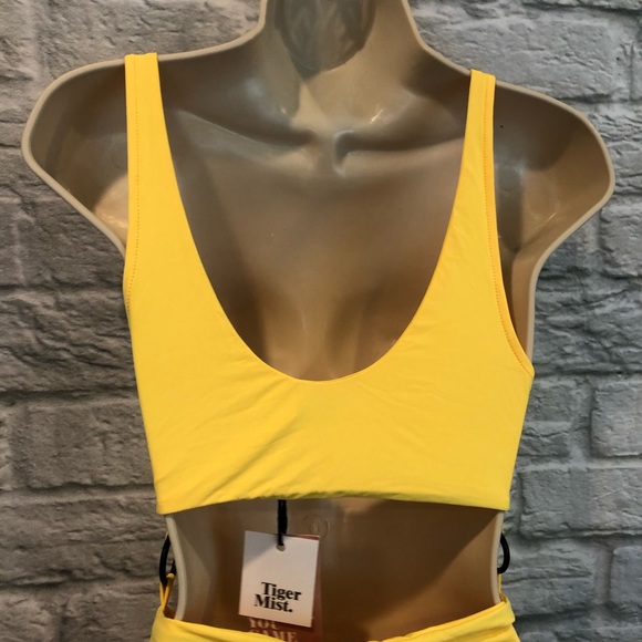 NWT Tiger Mist M Neon Yellow Alexa Bodysuit FLAWED - Picture 9 of 12